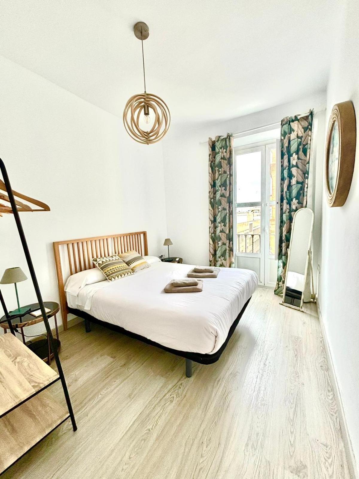 Apartments Olé - Tetuán Séville Extérieur photo